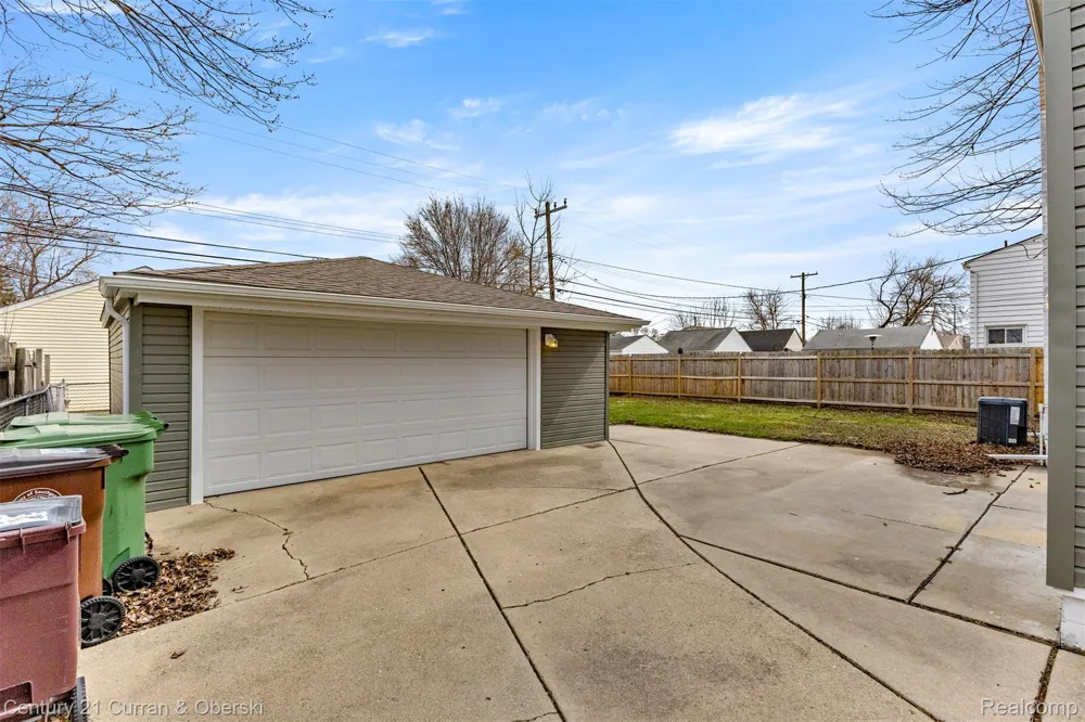 13367 Fordline Street Southgate City, MI 48195