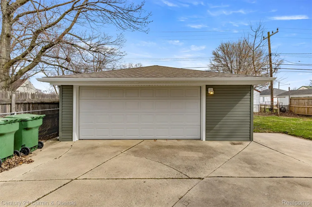 13367 Fordline Street Southgate City, MI 48195