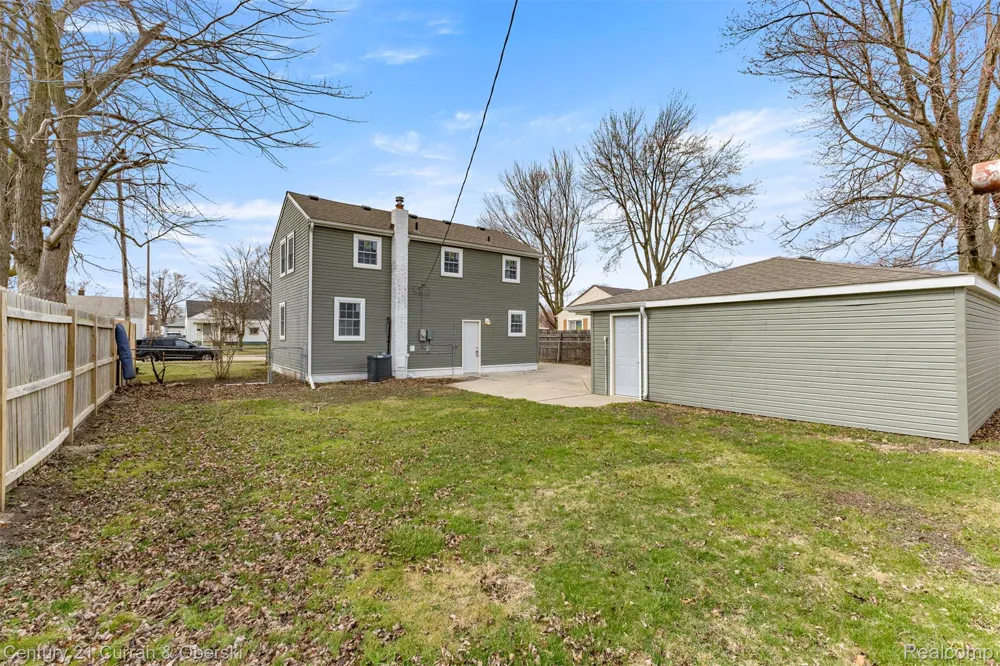 13367 Fordline Street Southgate City, MI 48195