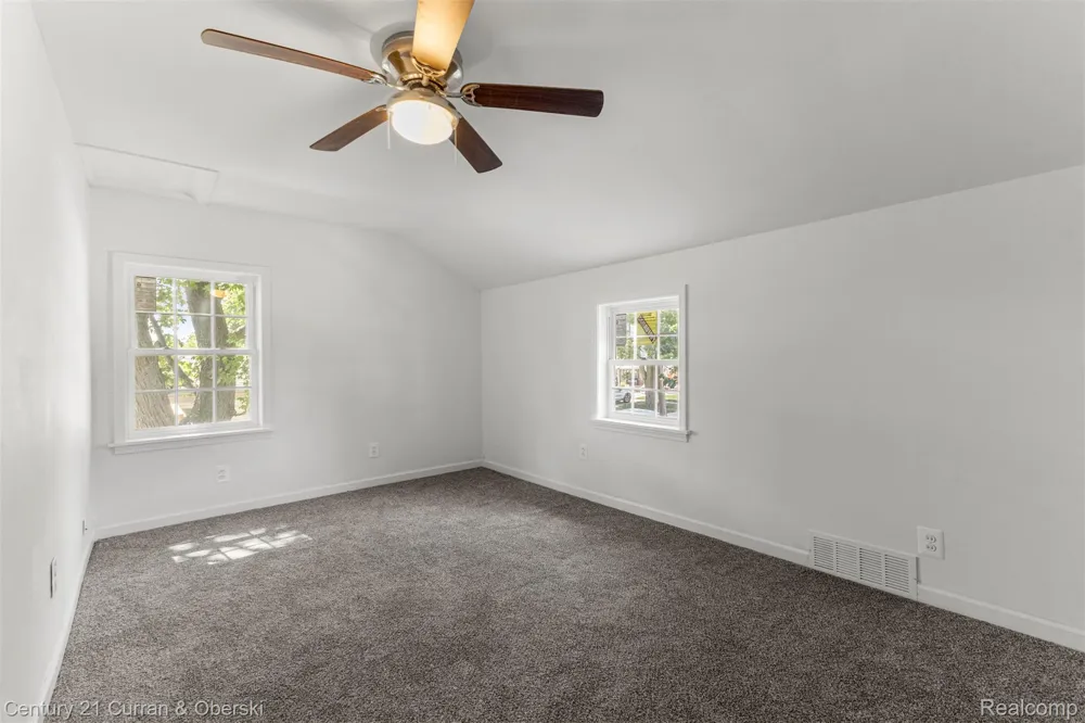 13367 Fordline Street Southgate City, MI 48195