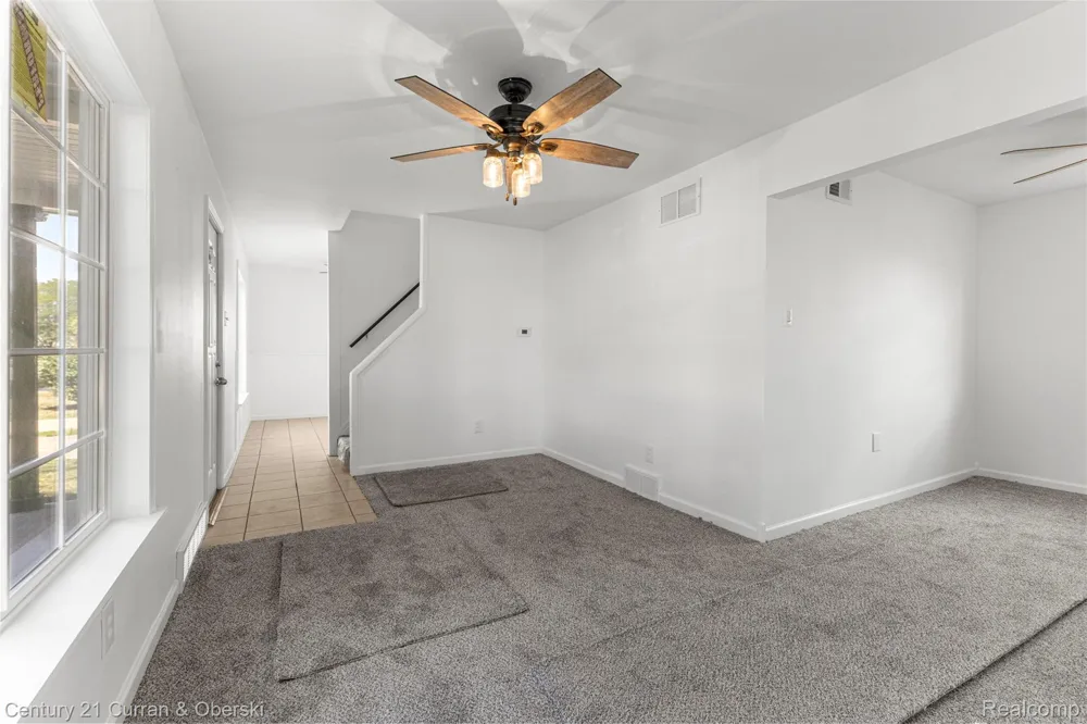 13367 Fordline Street Southgate City, MI 48195