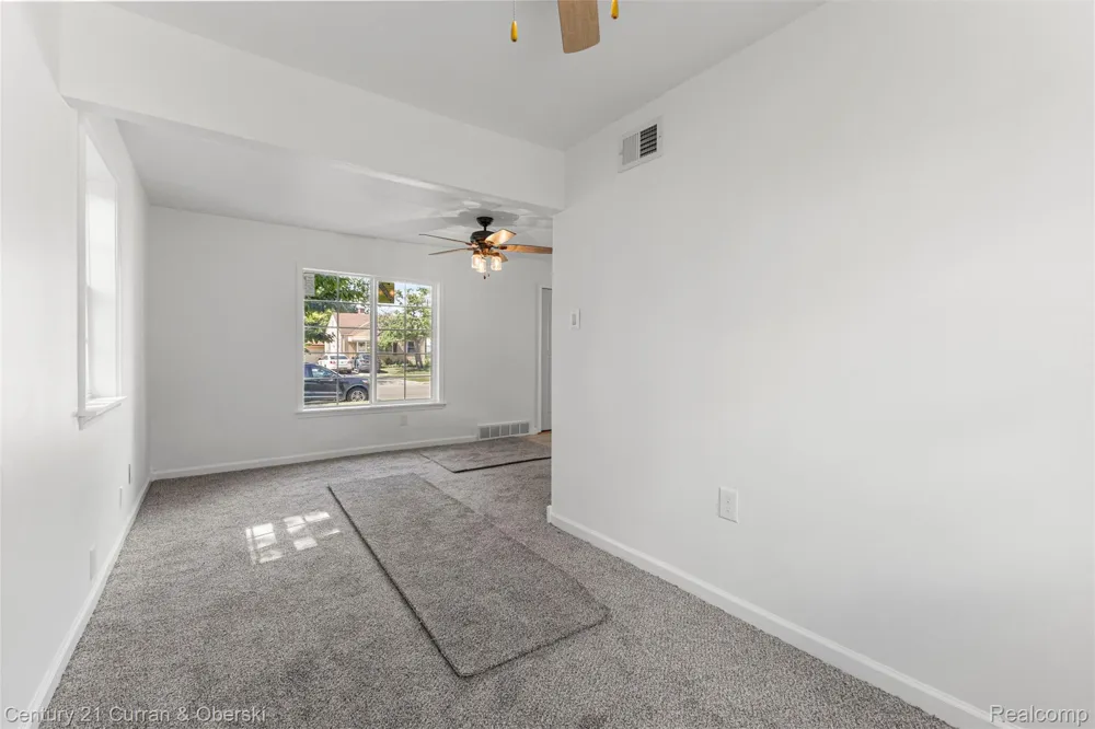 13367 Fordline Street Southgate City, MI 48195