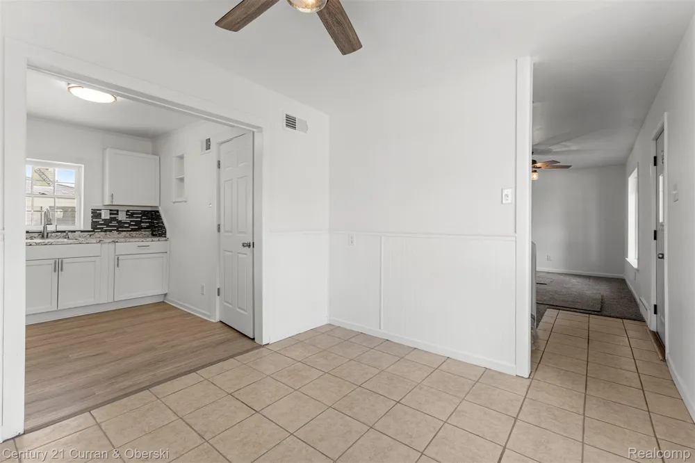13367 Fordline Street Southgate City, MI 48195