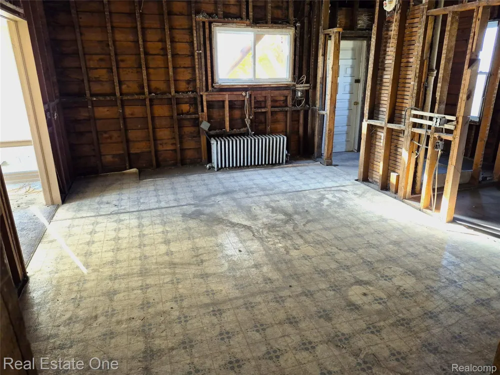 505 Forest Street Wyandotte City, MI 48192