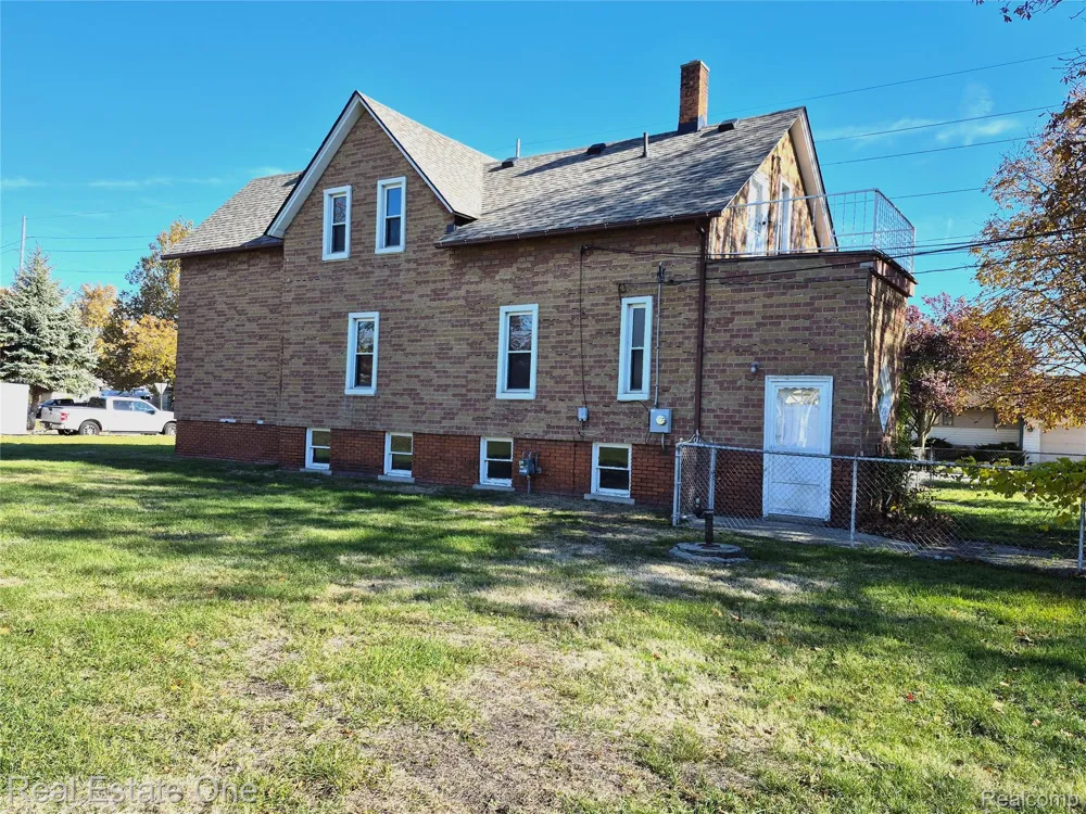 505 Forest Street Wyandotte City, MI 48192