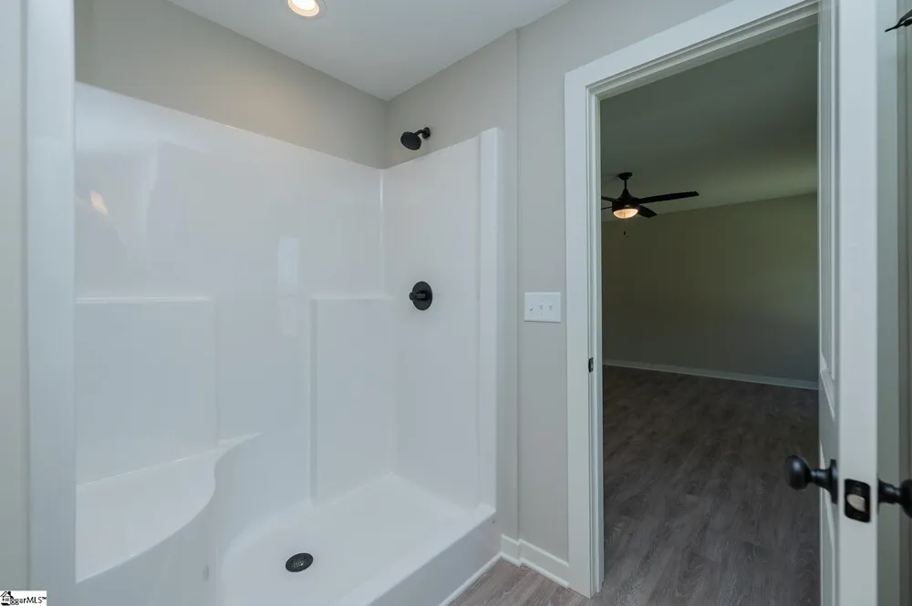 9892 Highway 252 Ware Shoals, SC 29692