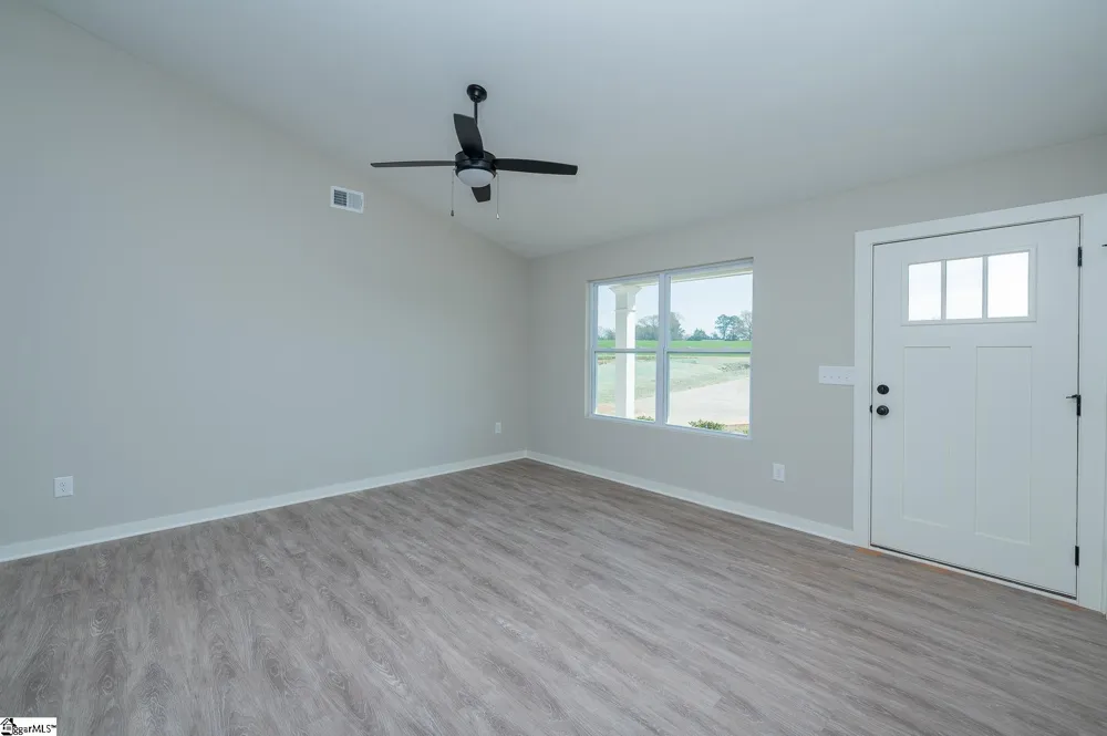 9892 Highway 252 Ware Shoals, SC 29692