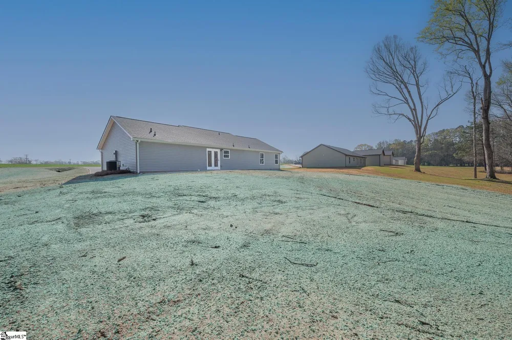 9892 Highway 252 Ware Shoals, SC 29692