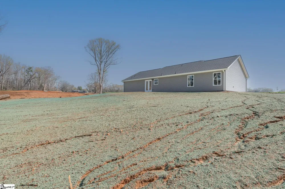 9892 Highway 252 Ware Shoals, SC 29692