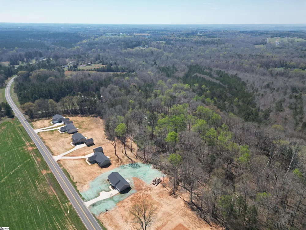 9892 Highway 252 Ware Shoals, SC 29692