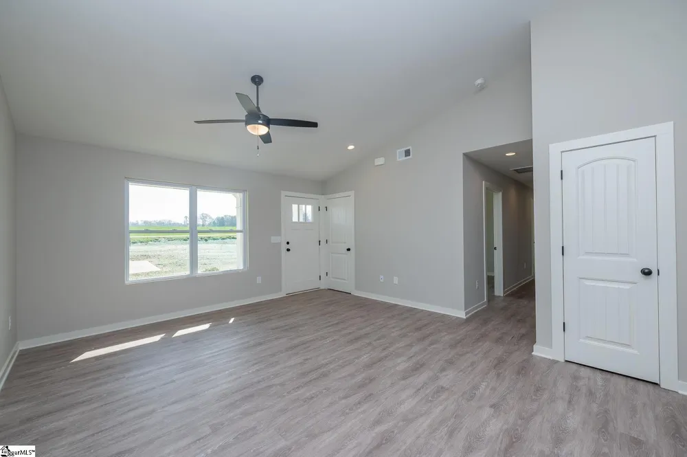 9892 Highway 252 Ware Shoals, SC 29692