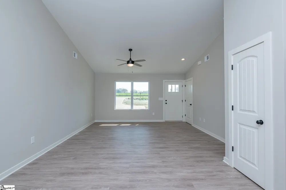 9892 Highway 252 Ware Shoals, SC 29692