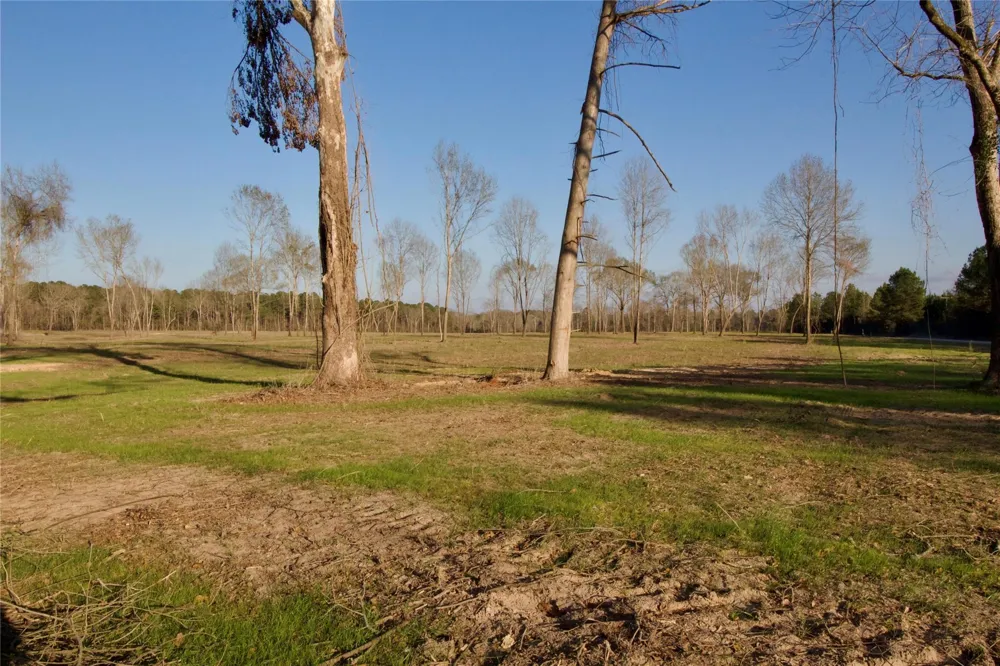 693 County Road 4700 Kennard, TX 75847