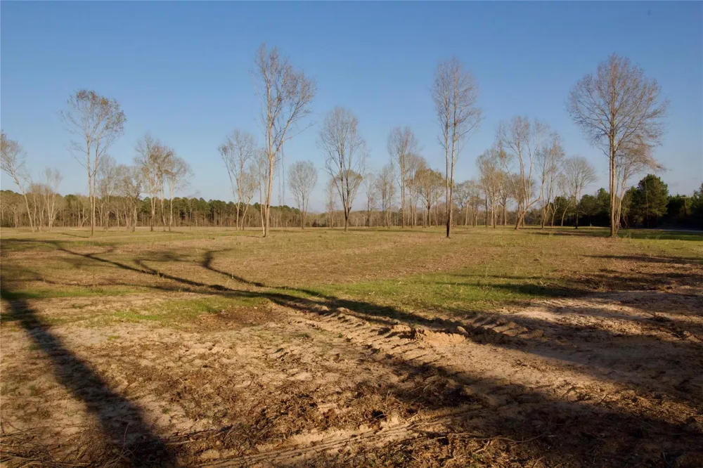 693 County Road 4700 Kennard, TX 75847