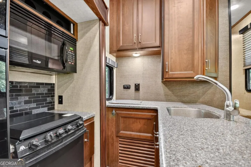 169 19Th ST Ellijay, GA 30540