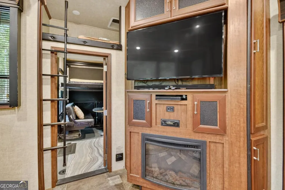 169 19Th ST Ellijay, GA 30540