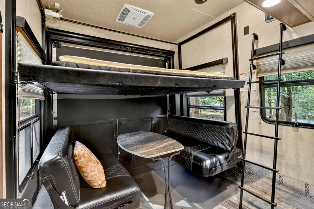 169 19Th ST Ellijay, GA 30540