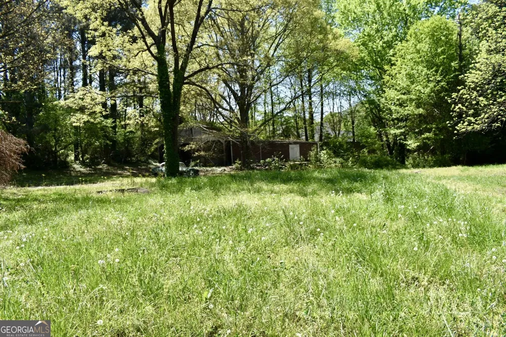 1400 Woodstock RD Roswell, GA 30075