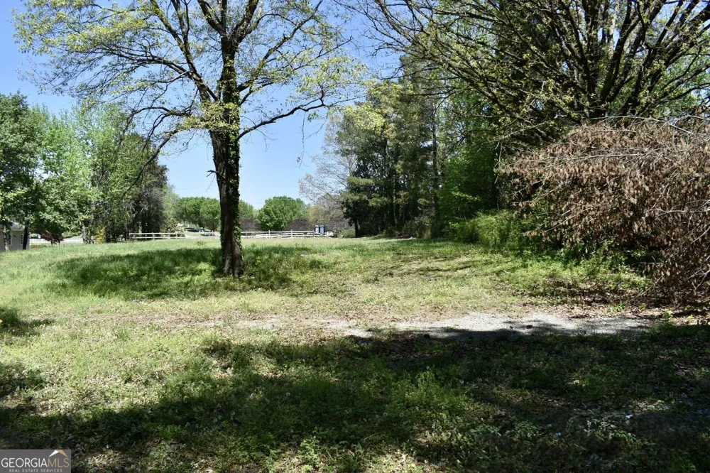 1400 Woodstock RD Roswell, GA 30075