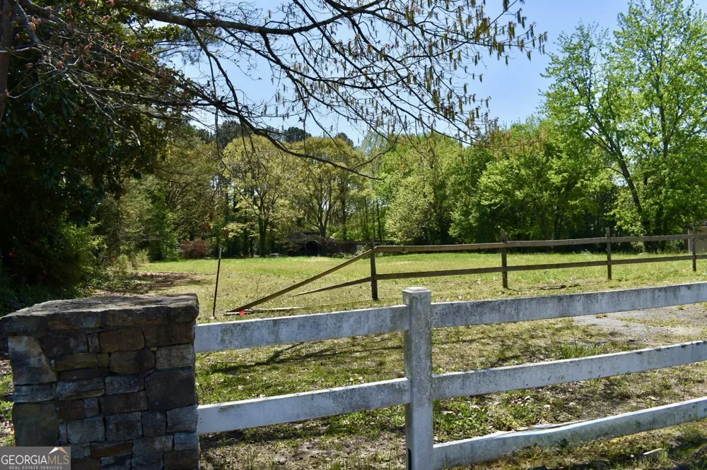1400 Woodstock RD Roswell, GA 30075