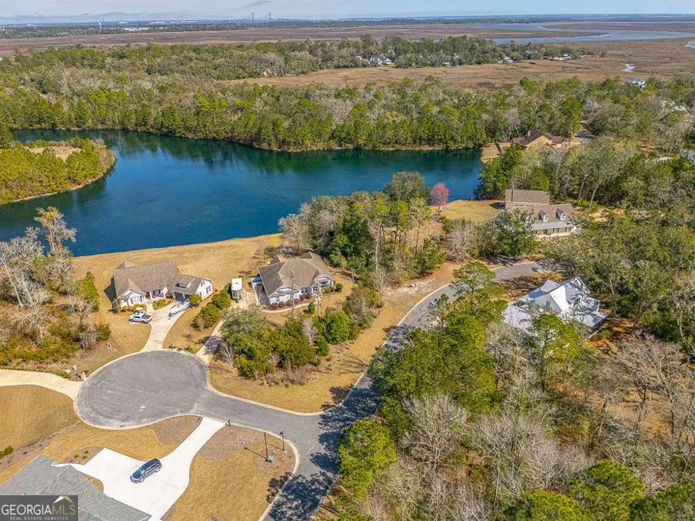 24 Bitter End CT Waverly, GA 31565