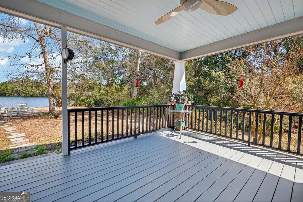 24 Bitter End CT Waverly, GA 31565