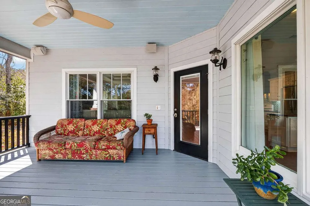 24 Bitter End CT Waverly, GA 31565