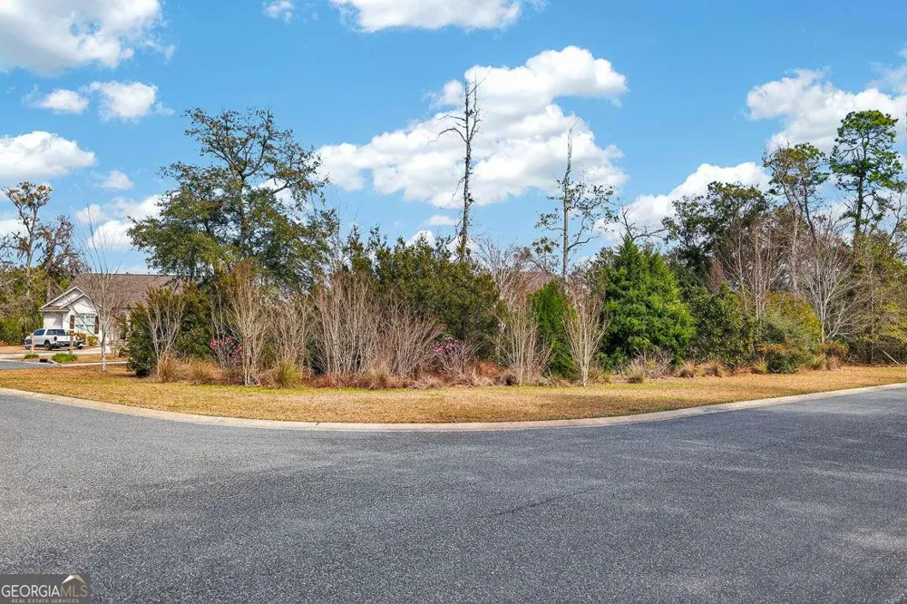 24 Bitter End CT Waverly, GA 31565