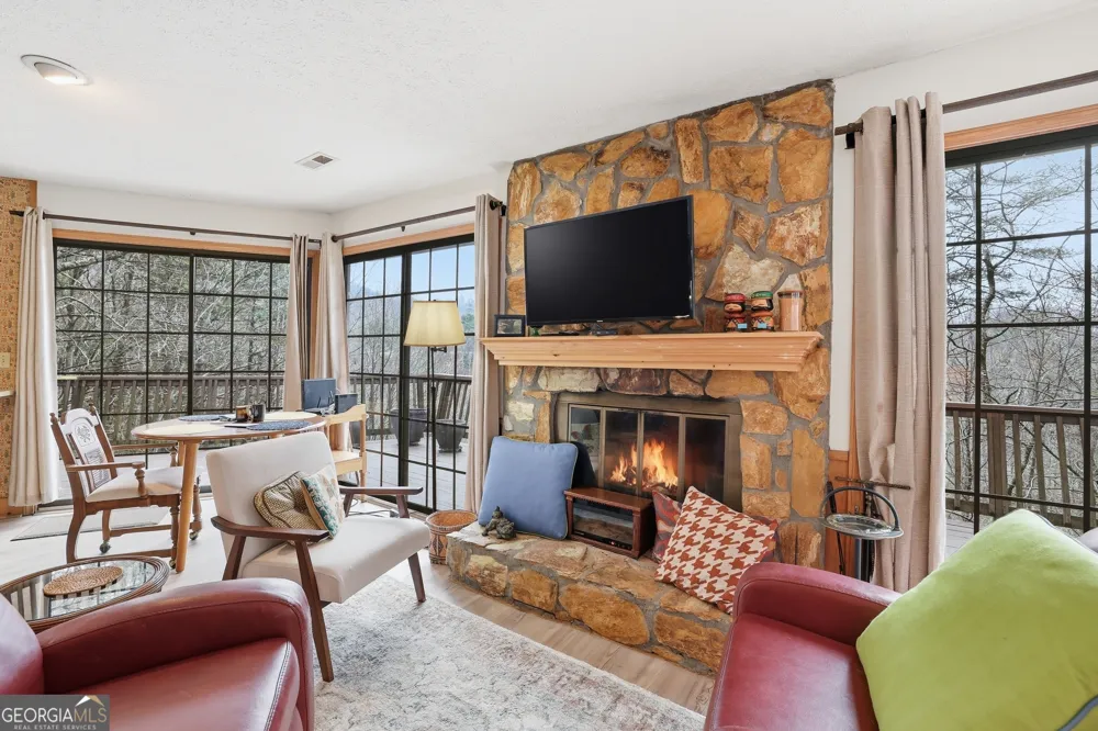 578 Saddleback CIR Sky Valley, GA 30537