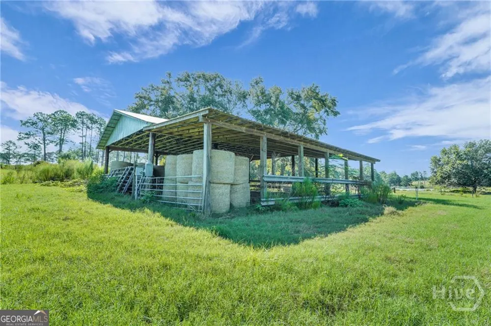 3772 Us Highway 301 Claxton, GA 30417