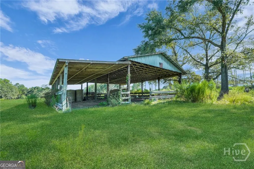 3772 Us Highway 301 Claxton, GA 30417