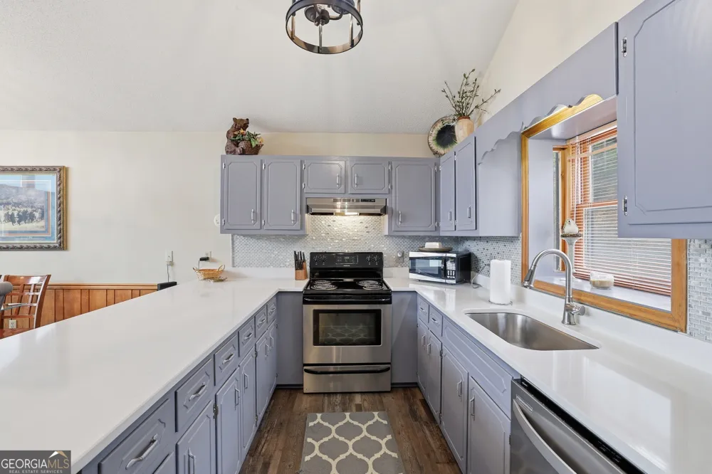 119 Buttermilk CIR Sky Valley, GA 30537
