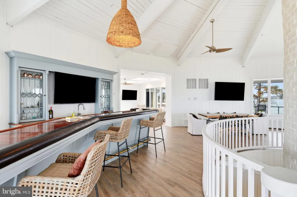 121 KILBY POINT Queenstown, MD 21658