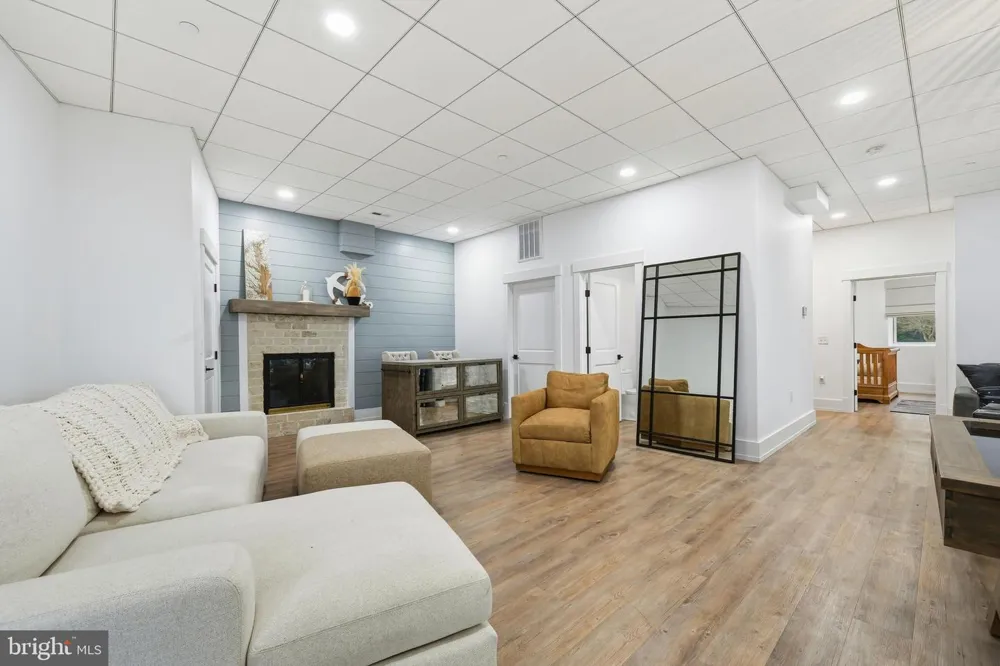 121 KILBY POINT Queenstown, MD 21658