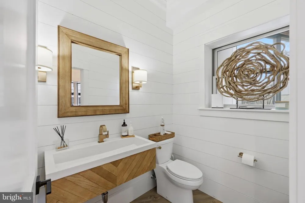 121 KILBY POINT Queenstown, MD 21658