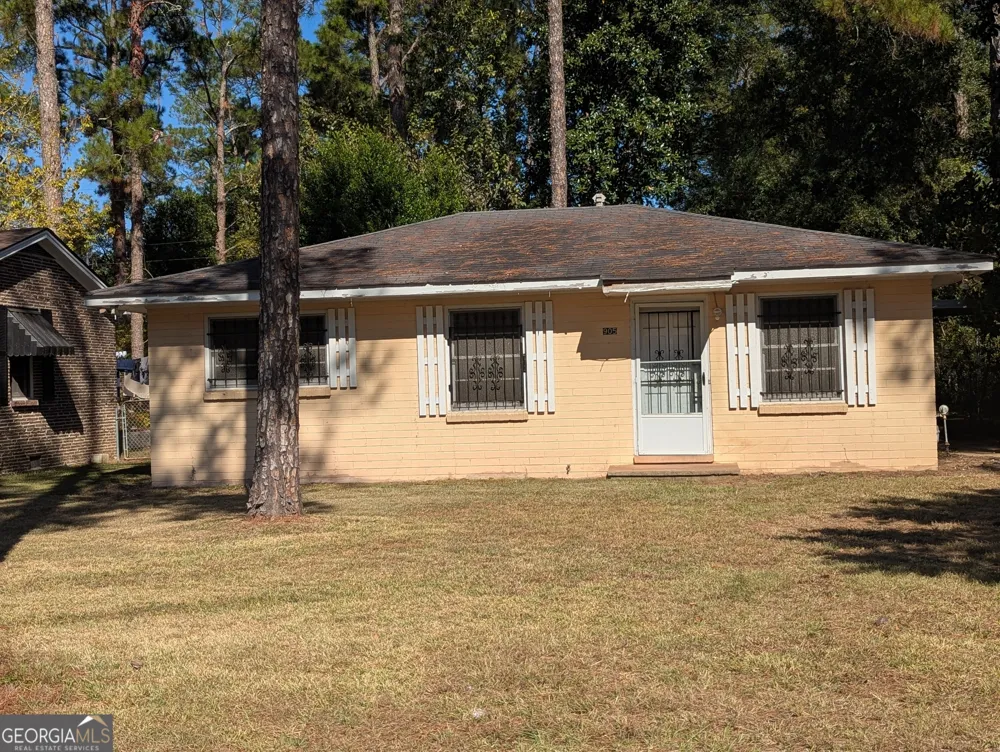 905 Dorsett AVE Albany, GA 31701