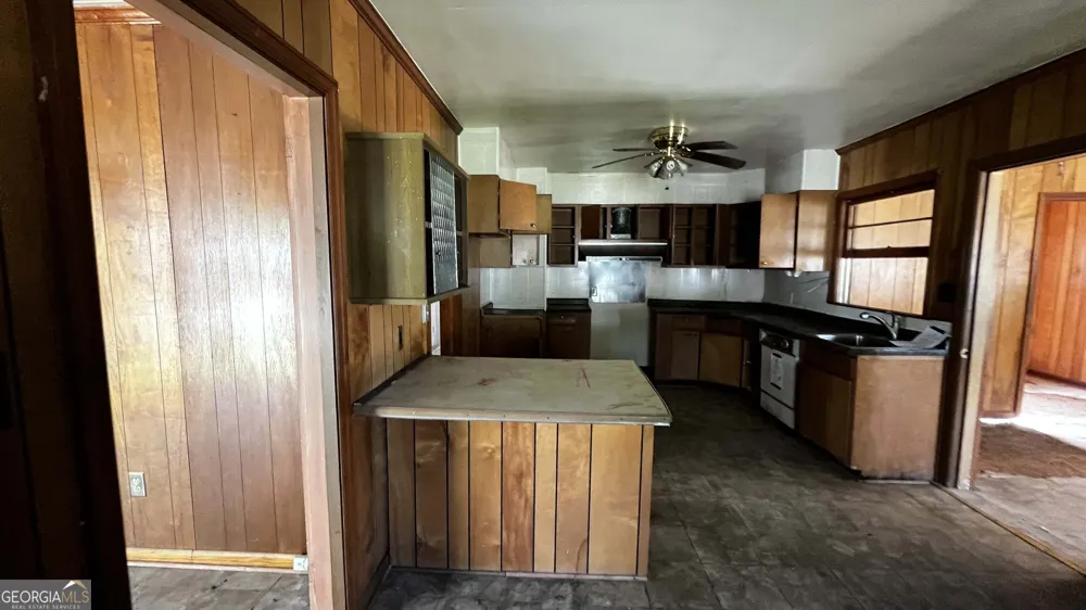 133 Thornton DR Albany, GA 31705