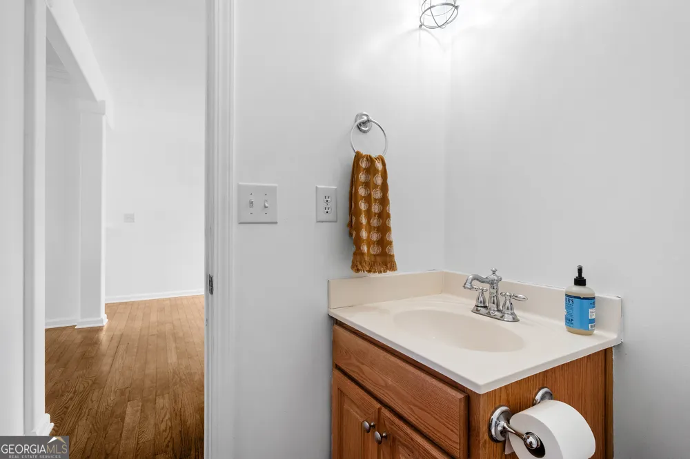 1294 Park Pass WAY Suwanee, GA 30024