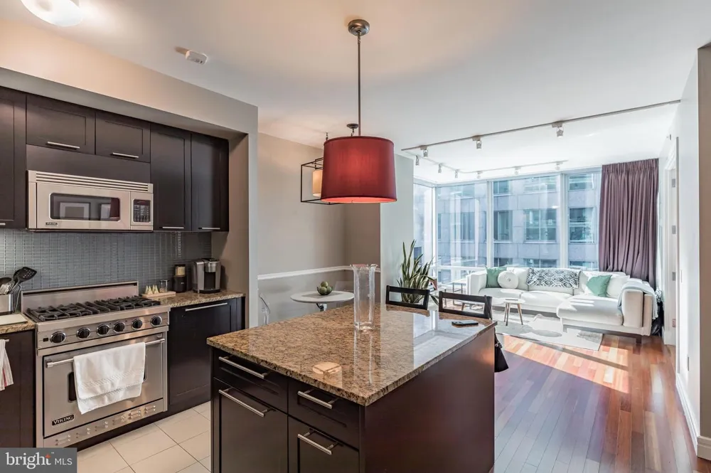 1414 S PENN SQUARE #16G Philadelphia, PA 19102