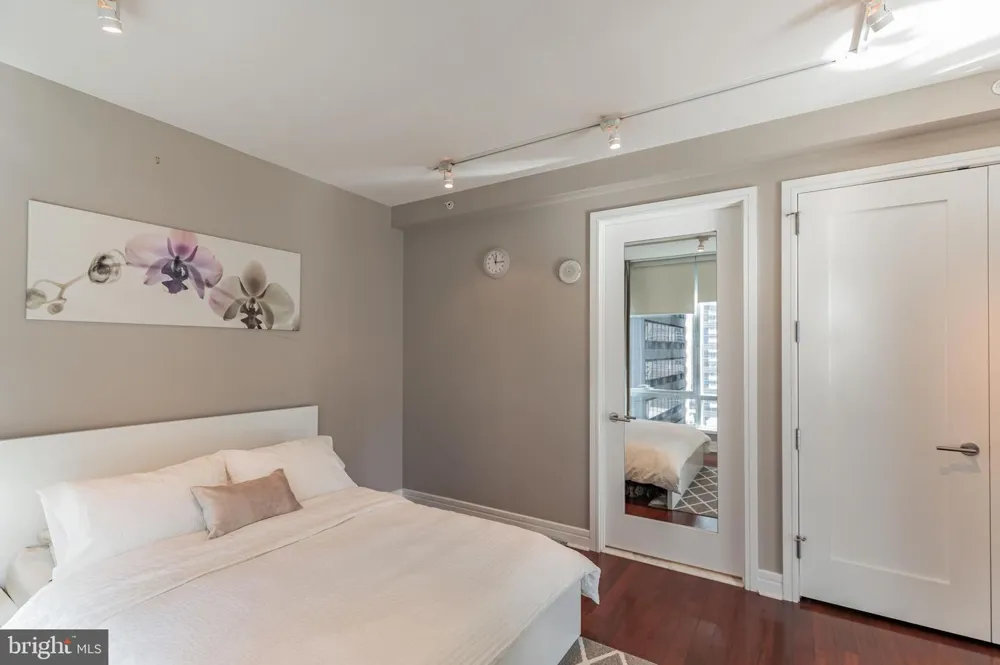 1414 S PENN SQUARE #16G Philadelphia, PA 19102