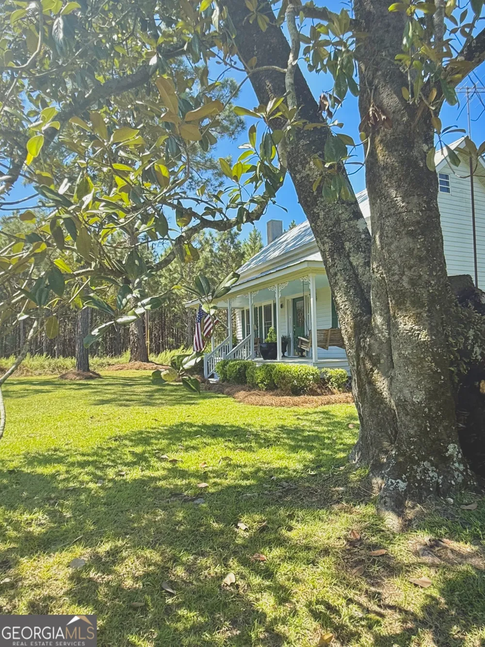 1663 Thompson LN Statesboro, GA 30458