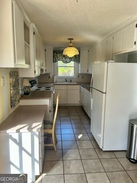 1663 Thompson LN Statesboro, GA 30458
