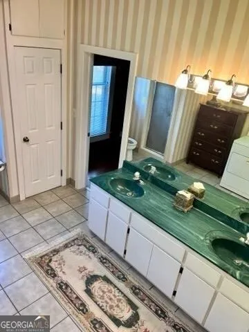 1663 Thompson LN Statesboro, GA 30458