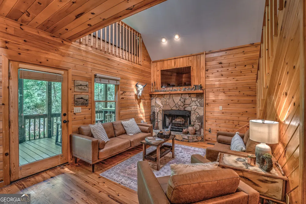 88 Cumberland LN Epworth, GA 30541
