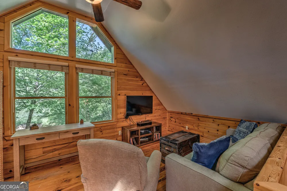 88 Cumberland LN Epworth, GA 30541
