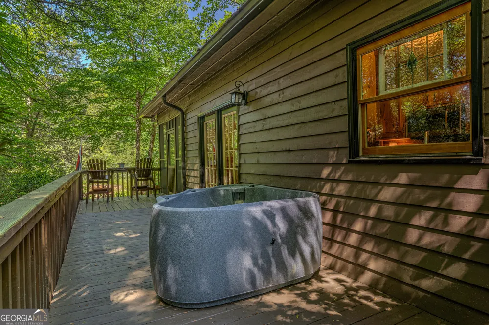 88 Cumberland LN Epworth, GA 30541