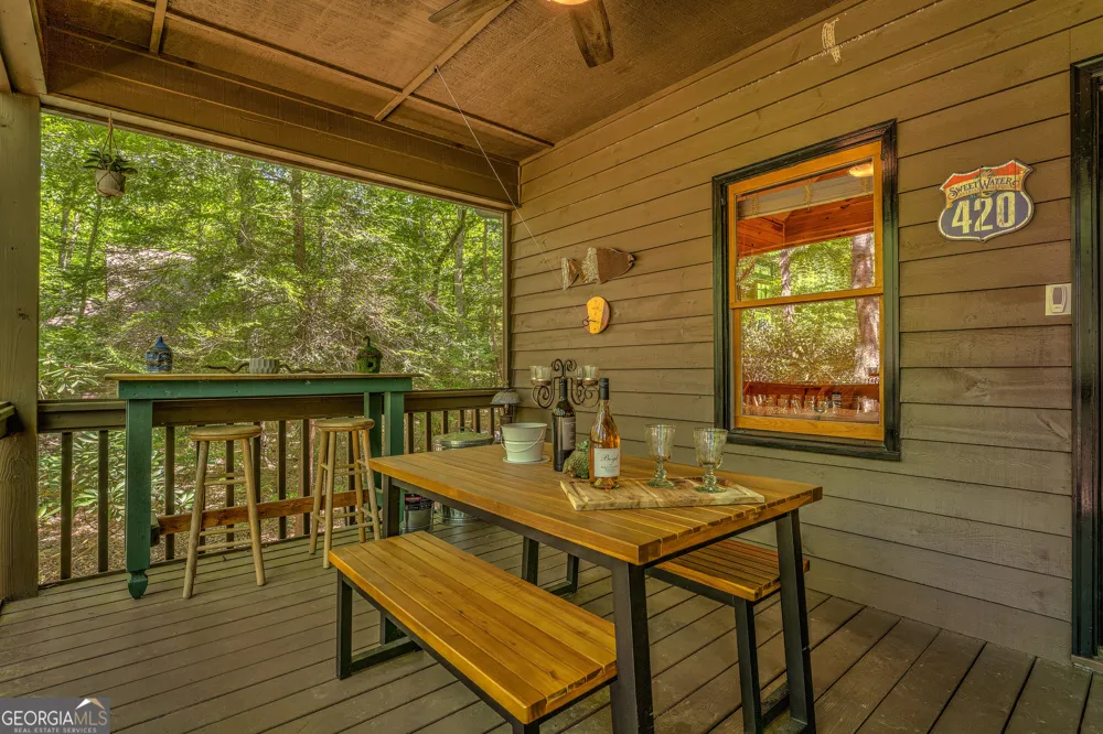 88 Cumberland LN Epworth, GA 30541