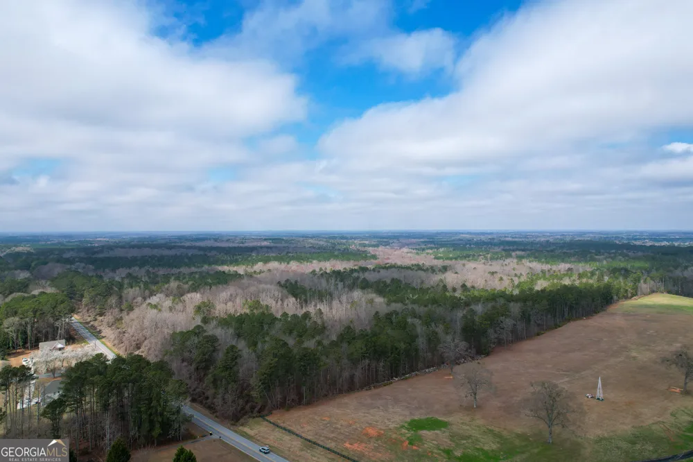 1041 Ellis RD Griffin, GA 30223