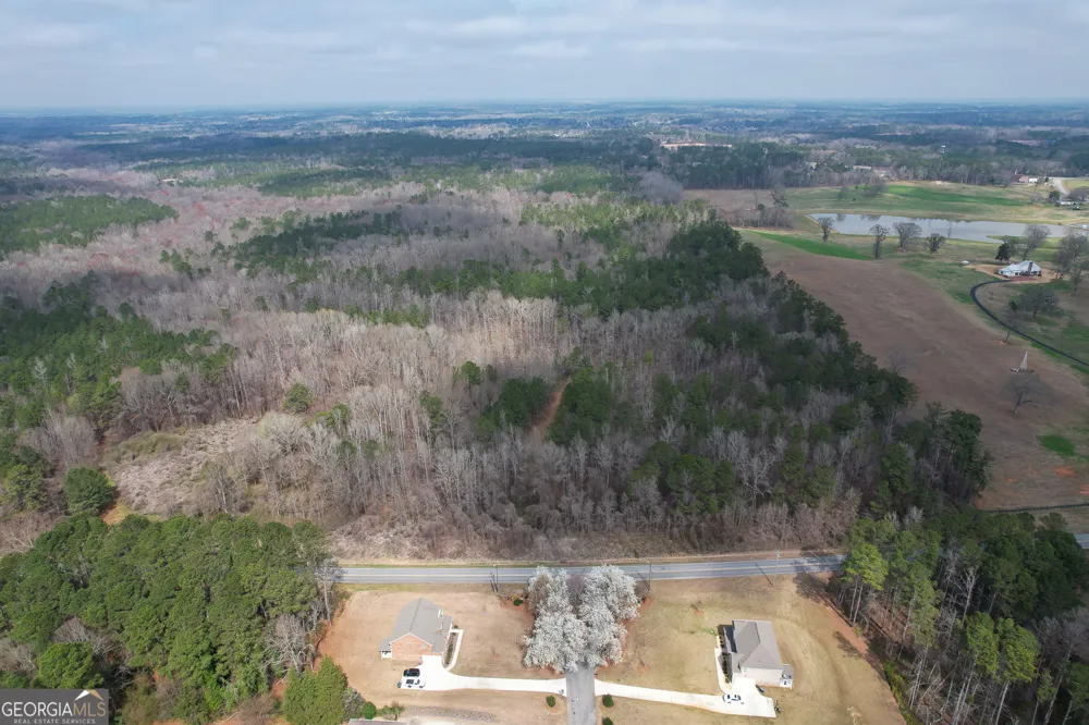 1041 Ellis RD Griffin, GA 30223