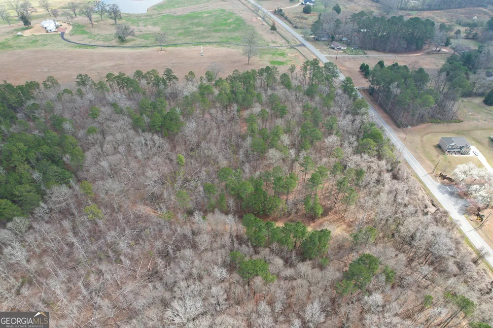 1041 Ellis RD Griffin, GA 30223